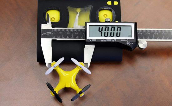【組圖】堪稱史上最小無人機(jī) 用5號(hào)電池售價(jià)僅30美元