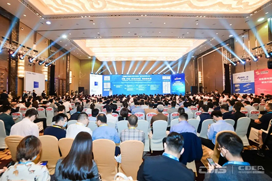 邁進(jìn)全球化·擁抱新市場 第五屆動力電池應(yīng)用國際峰會在寧德開幕
