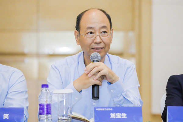 “中國(guó)電動(dòng)車(chē)鋰電安全聯(lián)盟”籌備成立閉門(mén)會(huì)在廣州召開(kāi)