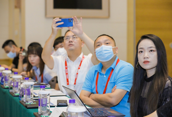 “中國(guó)電動(dòng)車(chē)鋰電安全聯(lián)盟”籌備成立閉門(mén)會(huì)在廣州召開(kāi)