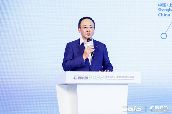 電池/材料/設備齊突圍,新能源邁向新天地 電池/材料/設備齊突圍,新能源邁向新天地