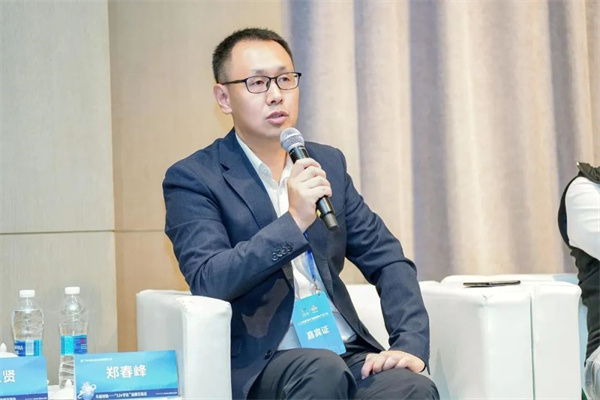 “Li+學(xué)社”高端對話:警惕全球化機(jī)遇下,鋰電企業(yè)的出海挑戰(zhàn)和技術(shù)迭代風(fēng)險(xiǎn) “Li+學(xué)社”高端對話:警惕全球化機(jī)遇下,鋰電企業(yè)的出海挑戰(zhàn)和技術(shù)迭代風(fēng)險(xiǎn)