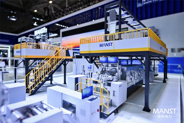 曼恩斯特攜固態(tài)電池極片制造解決方案亮相CIBF2025